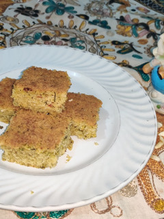 गार्लिक बटर केक (garlic butter cake recipe in Hindi) रेसिपी मुख्य फोटो
