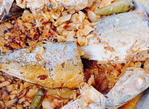 Hình của món Cá kho măng.