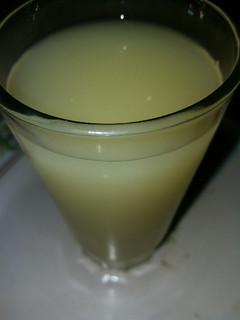 A picture of Lemon and ginger lemonade.
