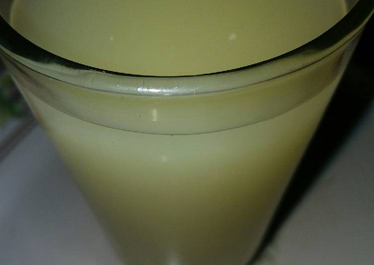 Lemon and ginger lemonade