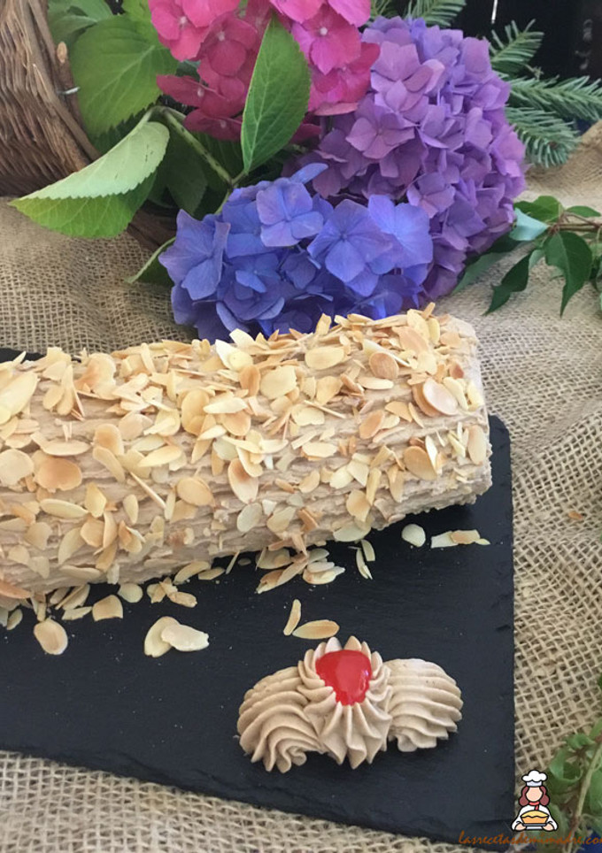 Una foto de Brazo de gitano con buttercream de café