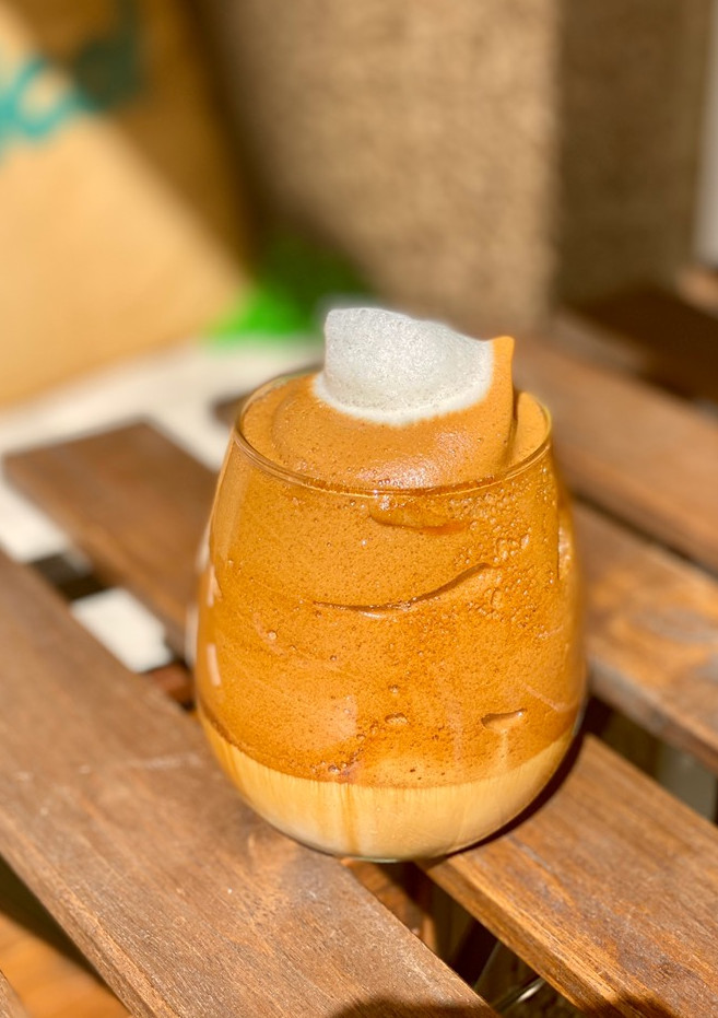 Una foto de Café Dalgona