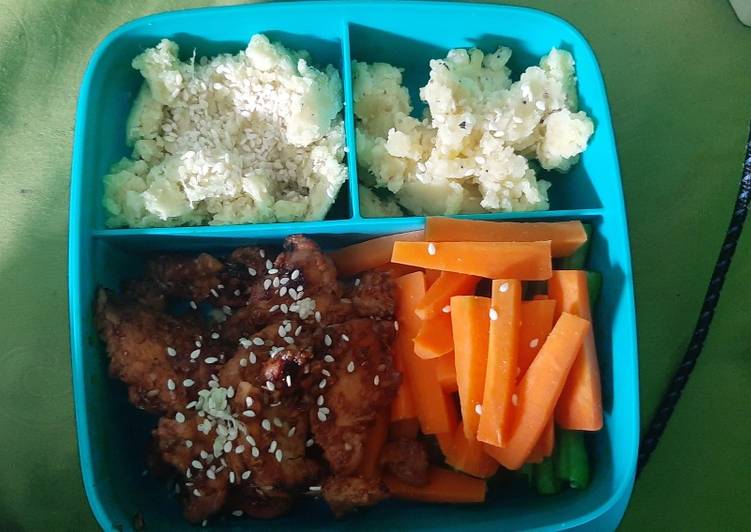 Cara Gampang Menyiapkan Diet Lunch Box - Grilled Chicken With Mashed Potato, Enak Banget