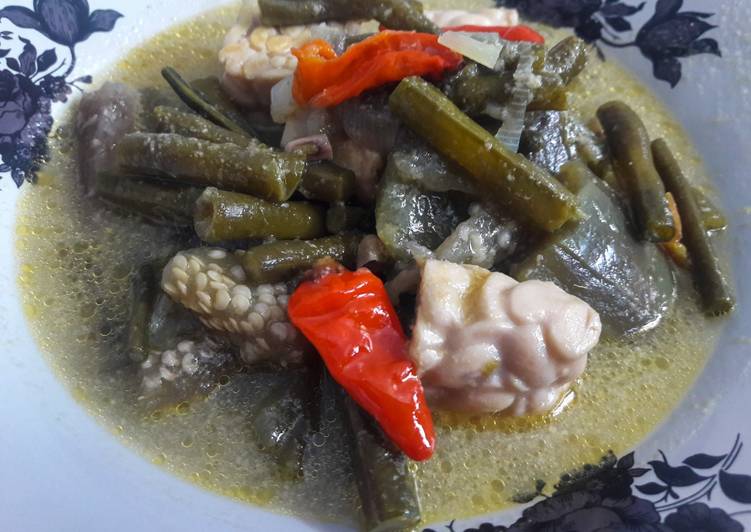 Sayur lodeh kacang panjang dan terong