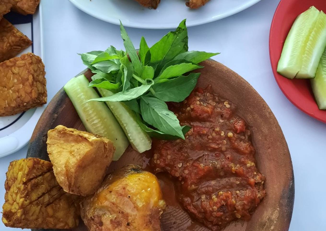 Pecel Ayam Lalapan