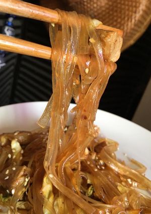 Una foto de Fideos de Celofán con cerdo en Salsa Hoisin
