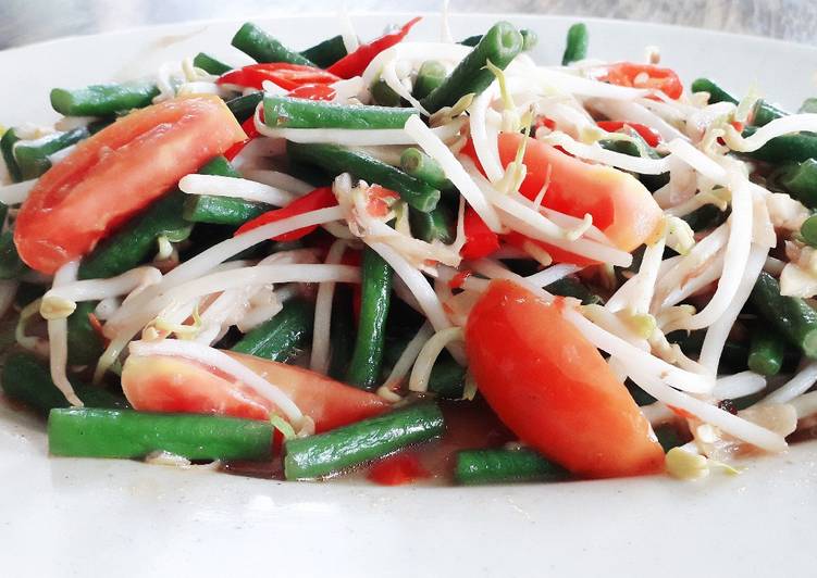 Tumis kacang panjang kecambah