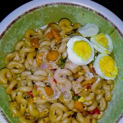 A picture of Macaroni.