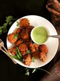 Parwal (Pointed Gourd) Peel Pakora / Fritters