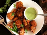 Parwal (Pointed Gourd) Peel Pakora / Fritters