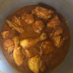 A picture of Simple chicken curry (for use rice pasta roti bread any think you like).
