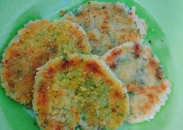 Broccoli cheddar patties