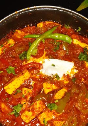 કઢાઈ પનીર (kadai paneer recipe in Gujarati) રેસીપી મુખ્ય ફોટો