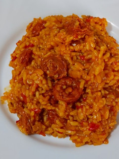 Una foto de Arroz con chorizo
