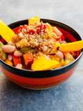 Insalata di verdure al vapore e mango