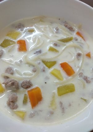 Hình của món Mì ý sốt kem rau củ.