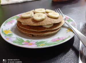 Una foto de Panqueques de avena y plátano
