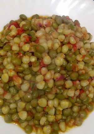 A picture of Githeri cooked with peas.