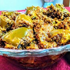 A picture of Mango pickle (achar).