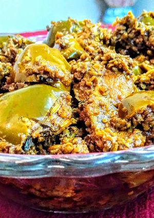 A picture of Mango pickle (achar).