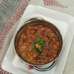A picture of Lima beans sabji.