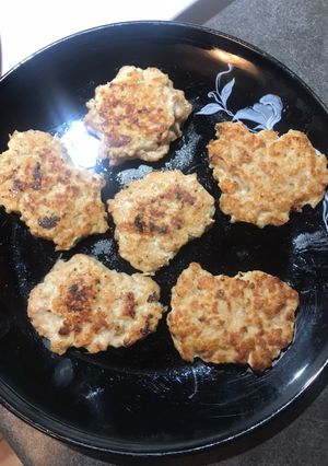 Una foto de Torticas de pollo molido