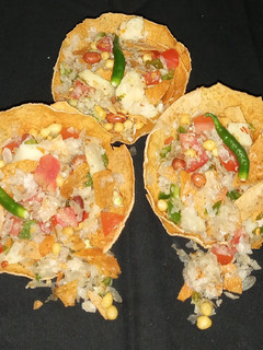 पापड चाट (papad chaat recipe in Hindi) रेसिपी मुख्य फोटो