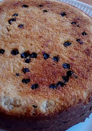 A picture of Fruits (Avocado,Pawpaw and mango)cake.
