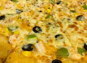 صورة لوصفة بيتزا الجمبري بافلو صوص 🍕🍕