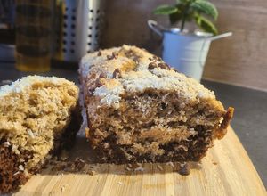 Une photo de Le cake choco coco healthy