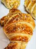 Croissants de jamón y queso crema