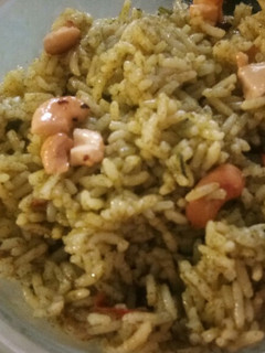 புதினா ரைஸ் (Puthina rice recipe in tamil) செய்முறை முக்கிய புகைப்படம்