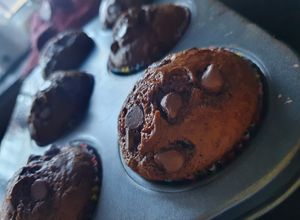 Una foto de Muffins/Panecillos/Magdalenas de Cacao con chips de Chocolate 🍫