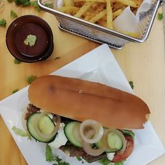 A picture of Hunter beef sandwich.