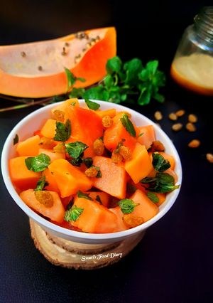 A picture of Quick Papaya & Raisins Salad.