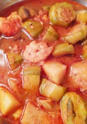 পটল চিংড়ি দম(Potol chingri dum recipe in Bengali) রেসিপির প্রধান ছবি