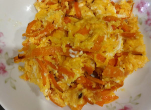 紅蘿蔔炒蛋（簡單料理）（快速料理） 的食譜成品照片