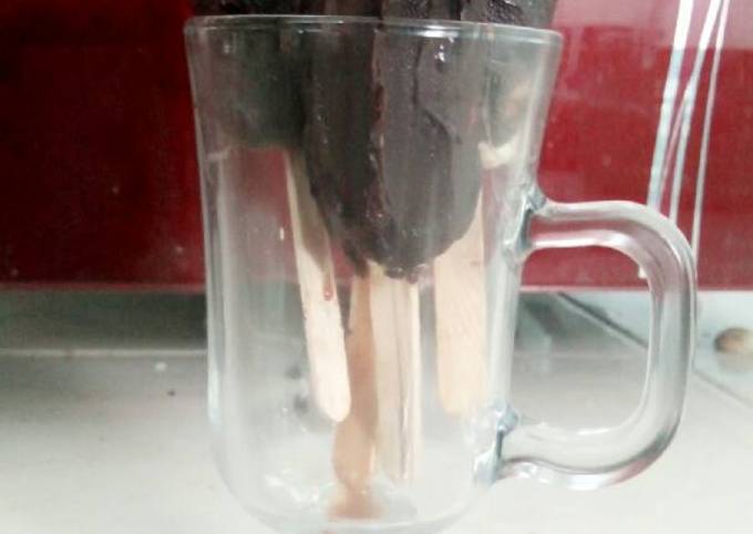 Standar Resep bikin Es pisang coklat  sempurna