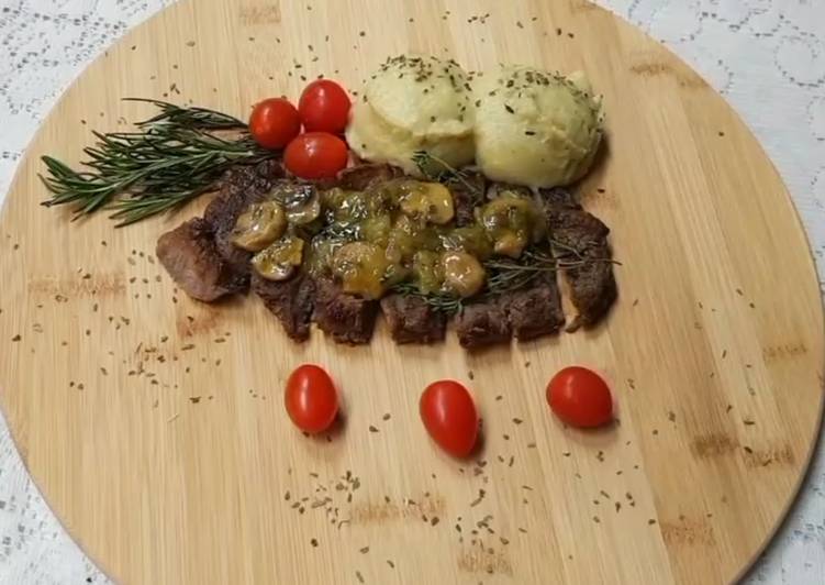 Steak with Mushroom Sauce and Mashed Potato