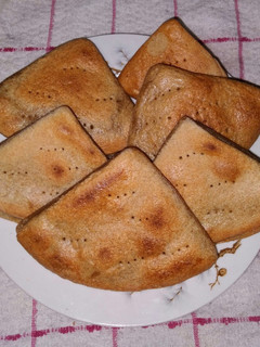 Una foto de Dobladitas Sin Gluten en Sartén, Súper Fáciles y Muy Rápidas 🍙🍳