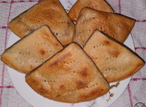 Una foto de Dobladitas Sin Gluten en Sartén, Súper Fáciles y Muy Rápidas 🍙🍳