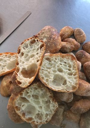 Hình của món CIABATTA BREAD.