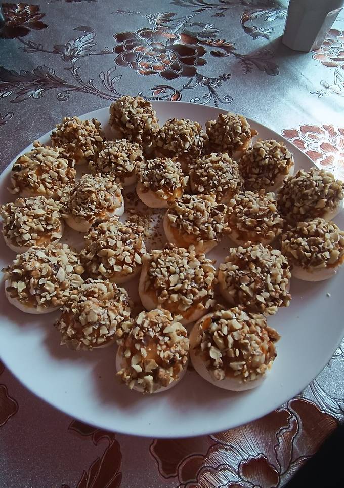 Безе з горішками