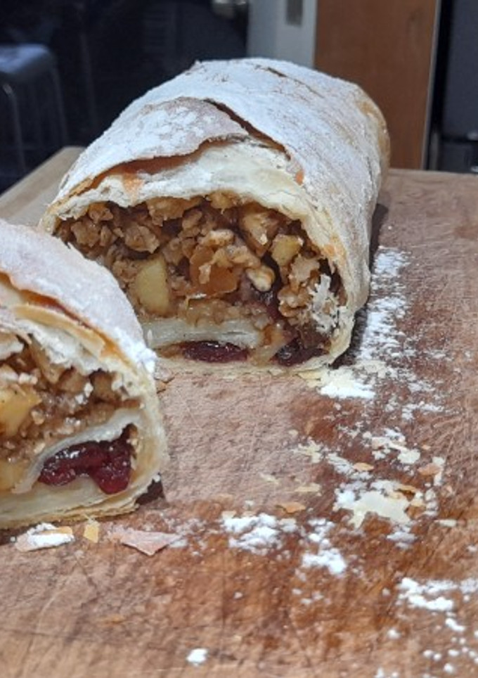 Una foto de Strudel de manzana