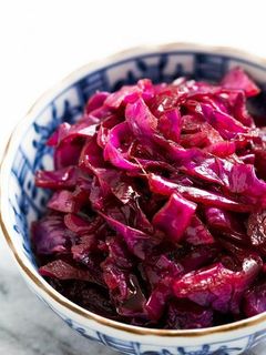 Vörösboros párolt lilakáposzta recept fotója