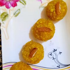 Besan laddu A picture of Besan laddu.