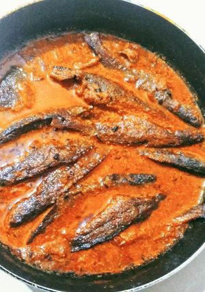 फिश करी (fish curry recipe in Hindi) रेसिपी मुख्य फोटो