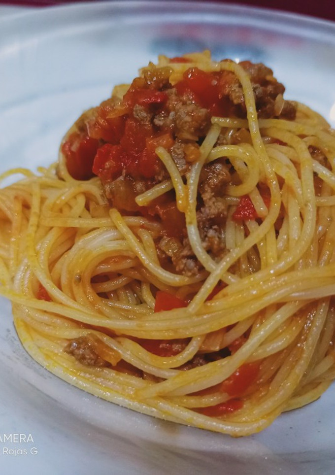 Una foto de Capellines con carne 🐮