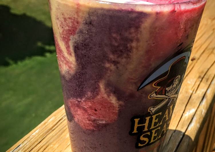 Steps to Prepare Homemade Tie Dyed Smoothie