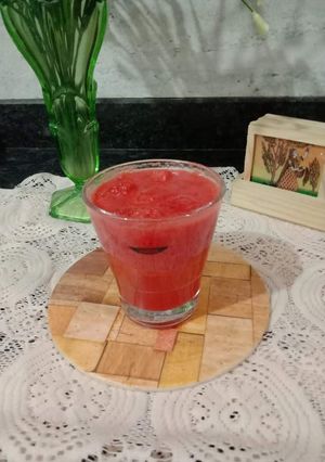 A picture of Watermelon juice.